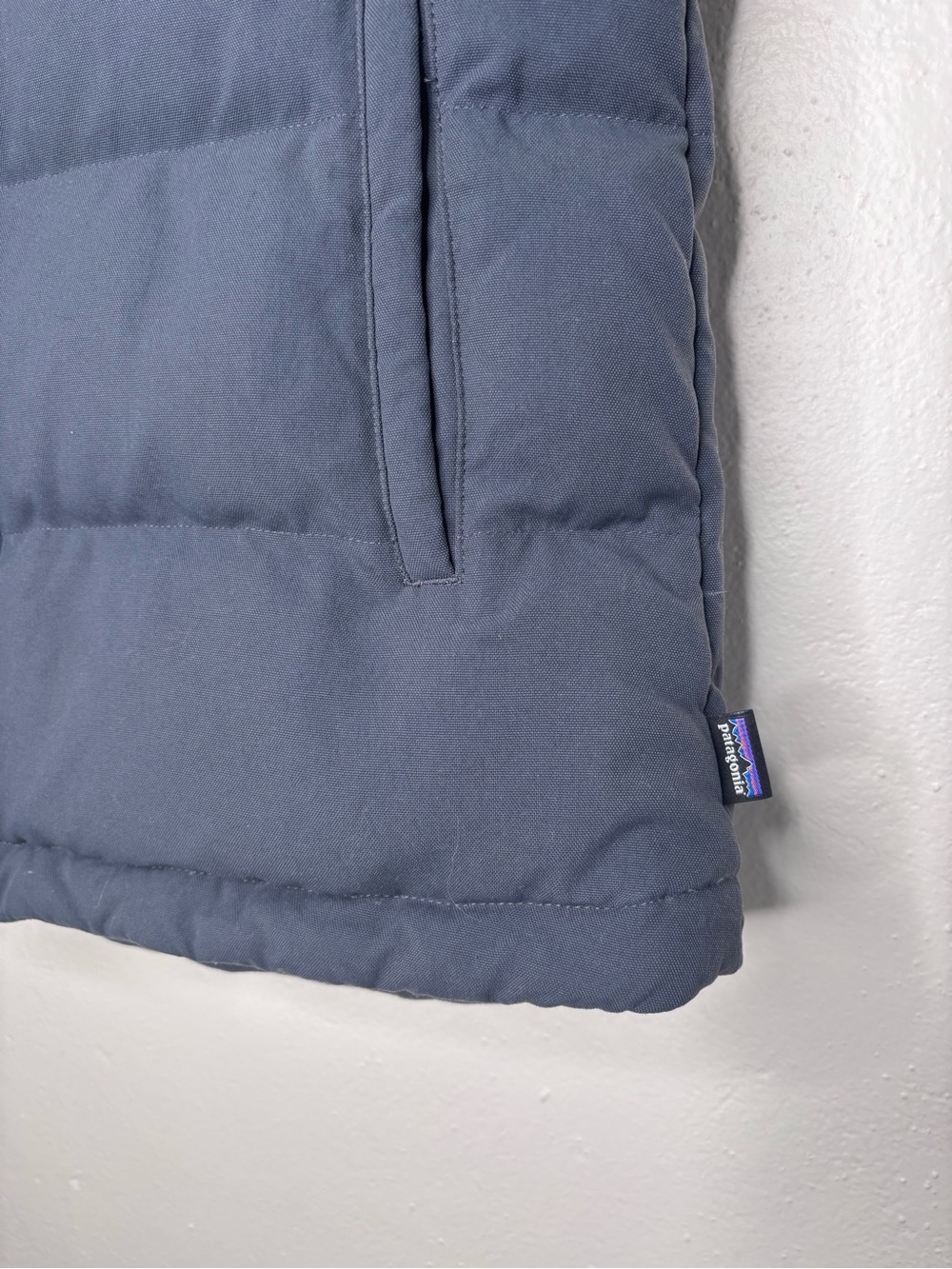 Patagonia Hooded Bivy Down Vest Gray Purple Size XL EUC - Picture 2 of 9